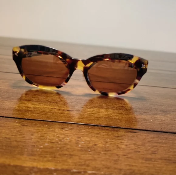 NEW Gorgeous Bally Sunglasses 1100765-847__1?auto=webp&  main image 2